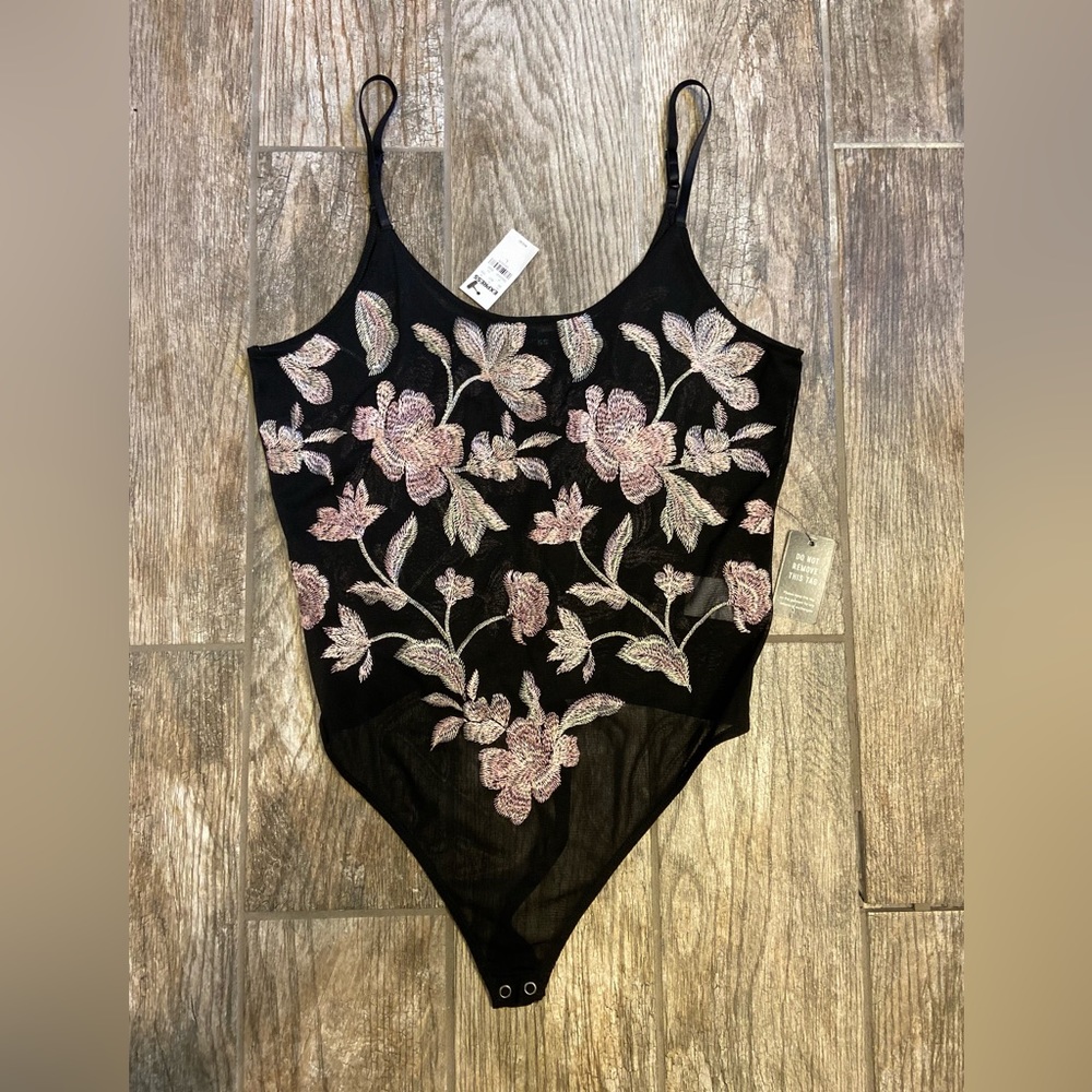 Nwt Express bodysuit